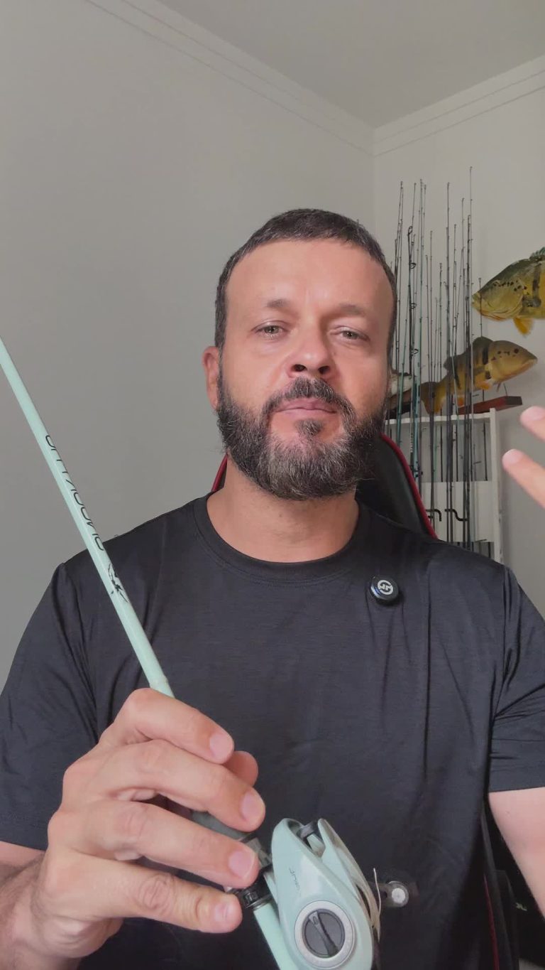 Instagram post from paraquedanautica. This post is in position 4.