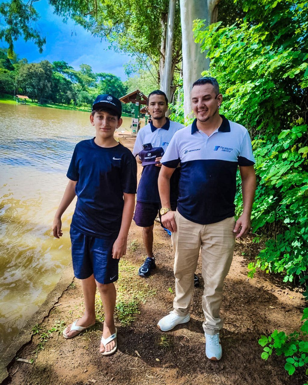 Instagram post from paraquedanautica. This post is in position 6.