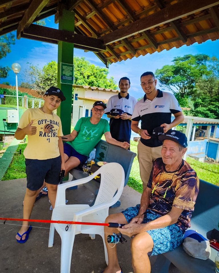 Instagram post from paraquedanautica. This post is in position 1.