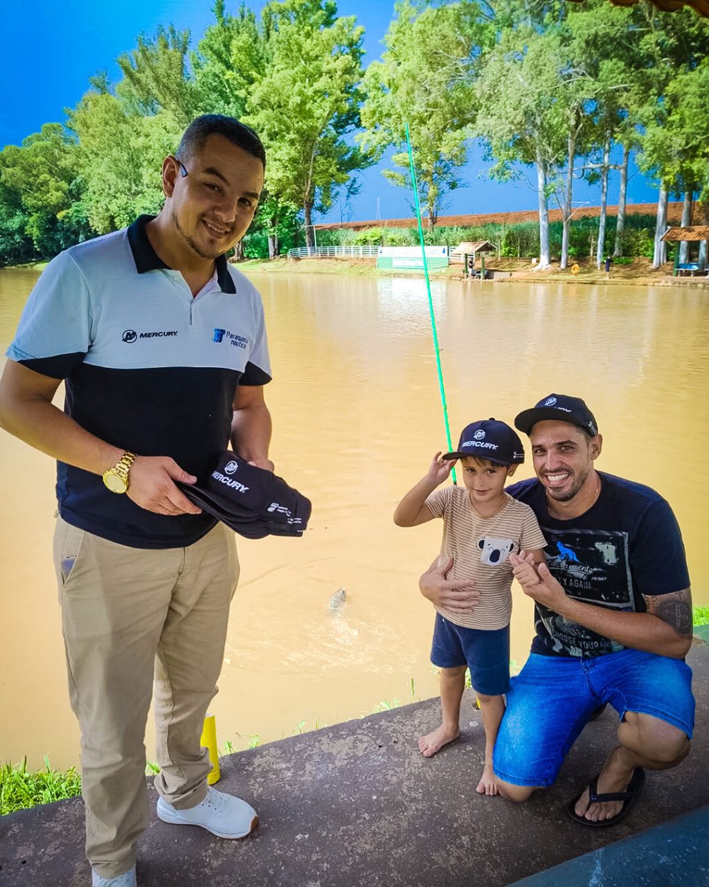 Instagram post from paraquedanautica. This post is in position 4.